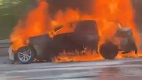 15 Temmuz Şehitler Köprüsü'nde Yangın Korkuttu, Trafik Kilitlendi