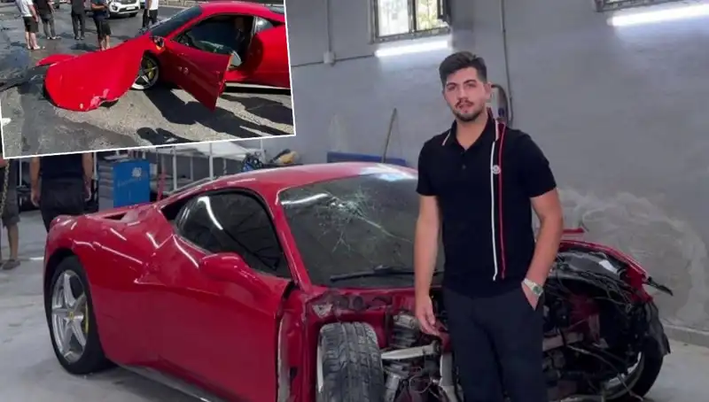15 Milyonluk Ferrari’nin Hurdaya Dönüşmesi: Sahibi "Binemeden Gitti" Dedi