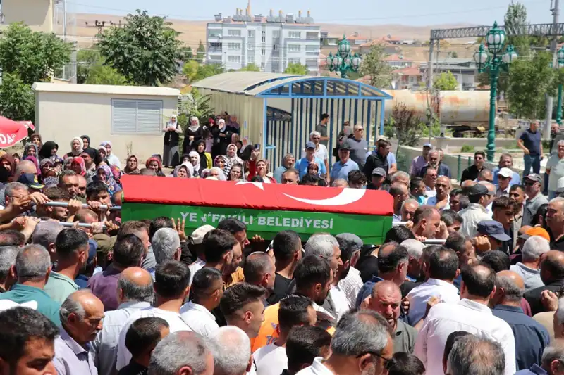 MHP'li Belediye Başkanı, Son Yolculuğuna Uğurlandı: Şehrin Acısı Büyük