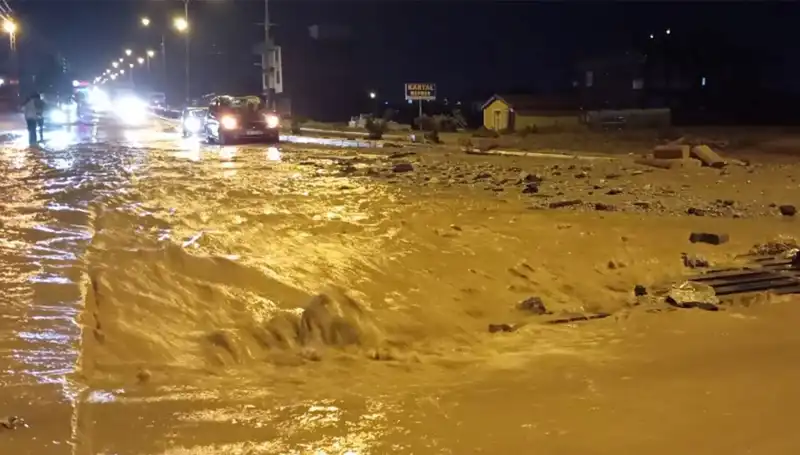 Konya ve Ankara’da Tarihi Sel Felaketi: Vatandaşlar Ne Yapmalı?