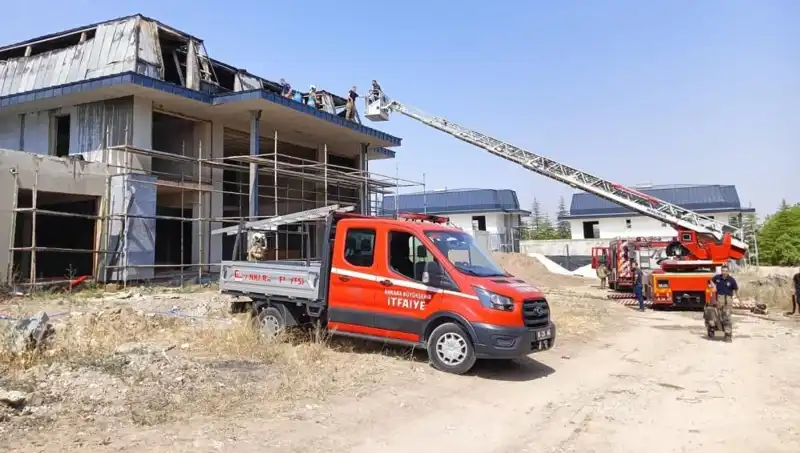 Gölbaşı'nda Villaların Bulunduğu Alanda Korkutan Yangın: Detaylar Ortaya Çıktı