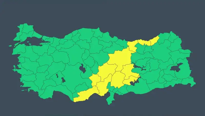 11 İl İçin Sağanak ve Fırtına Uyarısı: Alınması Gereken Önlemler