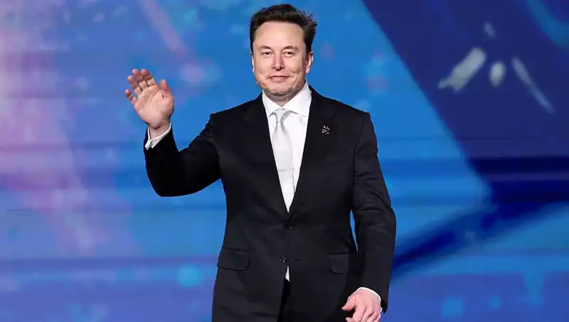 Tesla, Yepyeni Canavarıyla Pazara Geri Dönüyor!