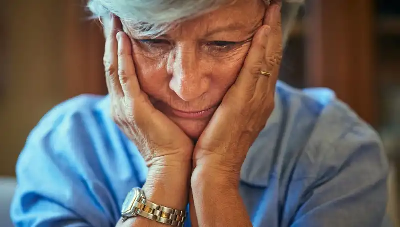 40'lı Yaşlarındaki Alzheimer Teşhisi: Stres ile Bağlantılı mı?