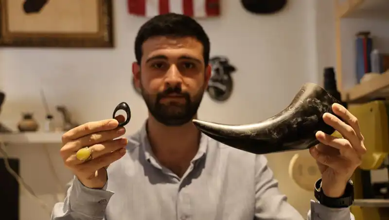 Türk Savaşçıların Özel Ekipmanı: Manda Boynuzunun Savaş Alanındaki Rolü