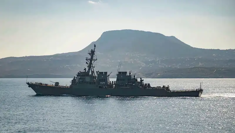 Amerikan Donanması Yunanistan’da Tartışmalı Üs İnşaatına Başladı