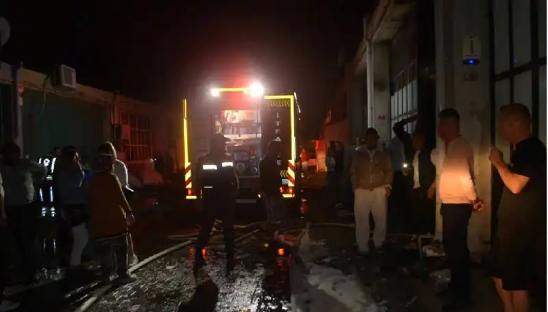 Gözlük Fabrikasında Patlayan Yangın, Kahramanların Mücadelesiyle Söndürüldü