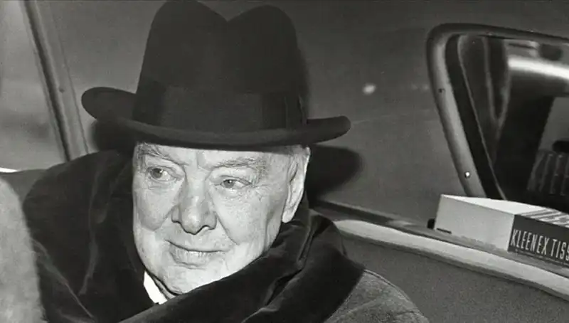 Tarihi Churchill Evi Satışta: 3,75 Milyon Sterlinle Yeni Bir Sahip Arıyor