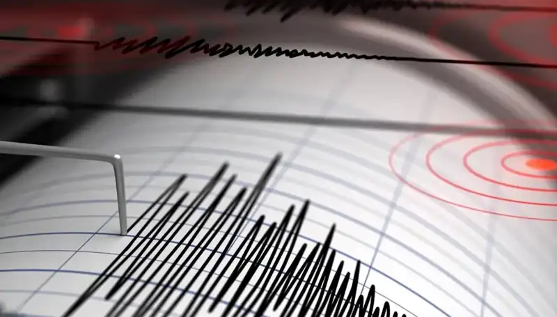 Manisa'da 4 Büyüklüğünde Deprem: Halkta Panik ve Korku Yaratan Anlar