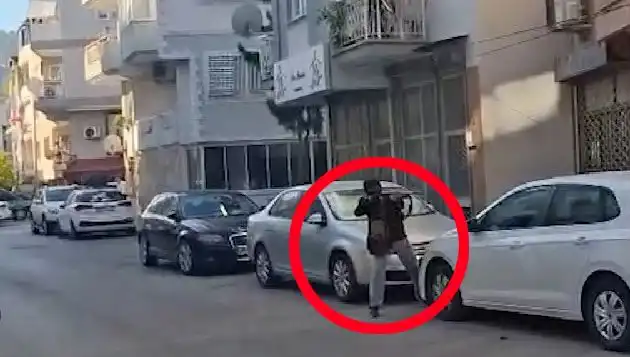 İzmir'de Çatışma Anları: Saldırganla Karşı Karşıya Gelenler Ne Yaşadı?