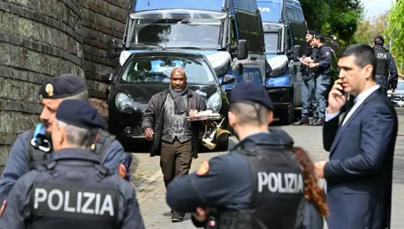 Roma'da Kritik Nükleer Toplantısı: İran ve ABD İlişkileri Yeniden Masada