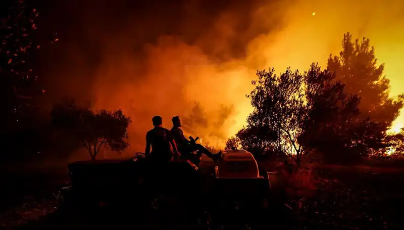 Çanakkale’de Yangın Alarmı! 785 Kişi Tahliye Edildi