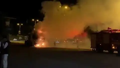 Zonguldak’ta Seyir Halindeki TIR Korkutan Yangınla Alev Alev Yandı
