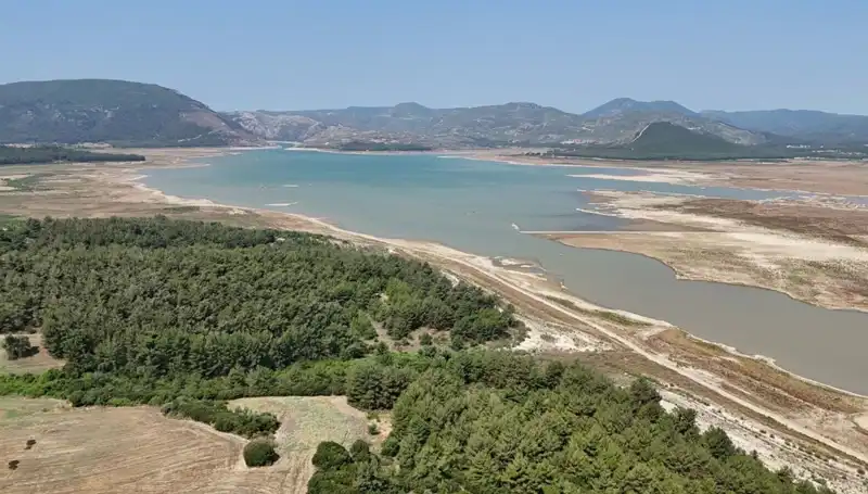İzmir Ekonomisinde Şok Gelişme: Geçen Yıla Göre Yüzde 50 Düşüş!