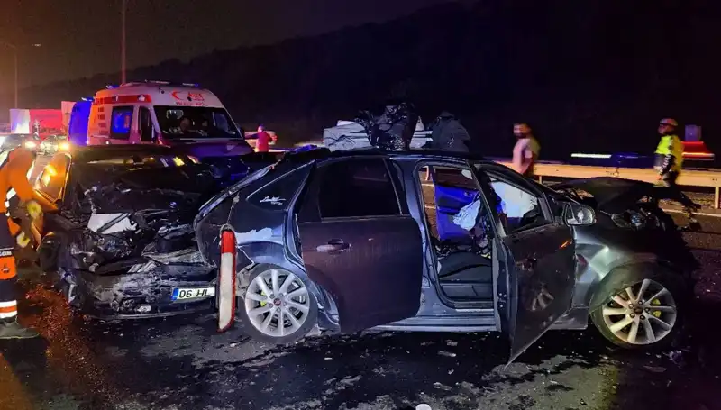 TEM Otoyolu’nda Zincirleme Kaza: 7 Kişi Yaralandı, Trafik Felç Oldu!