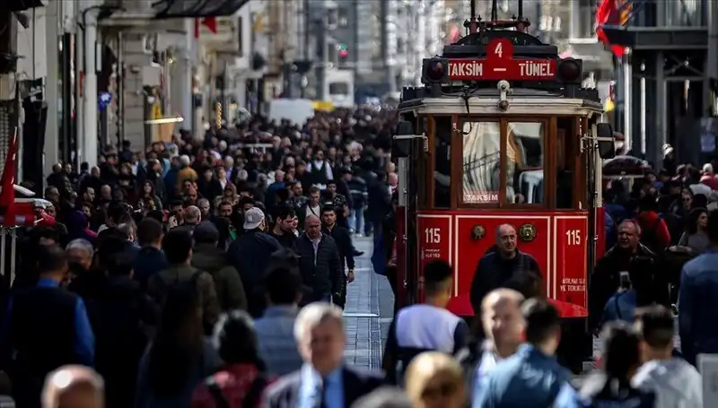 Türkiye'nin Nüfus Artışı: Yeni Veriler ve Gelecek Tahminleri