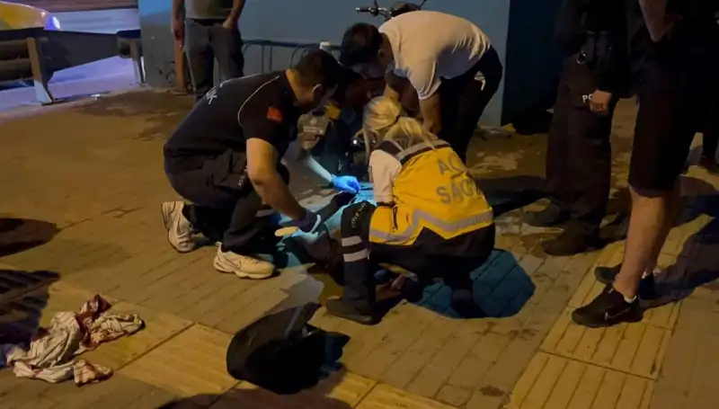Metro İstasyonunda Yaşanan Dehşet Anları: Yılanlarla Dolu Bir Saldırı