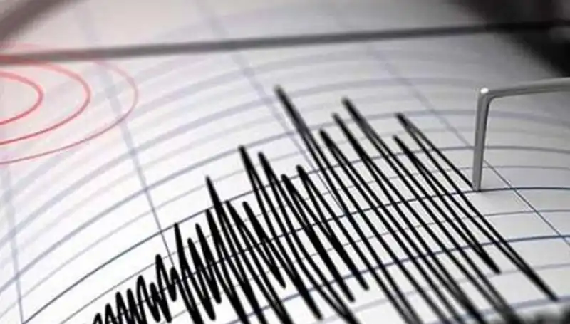 Sındırgı'da 4,3 Büyüklüğünde Deprem: Endişe Yaratan Anlar!