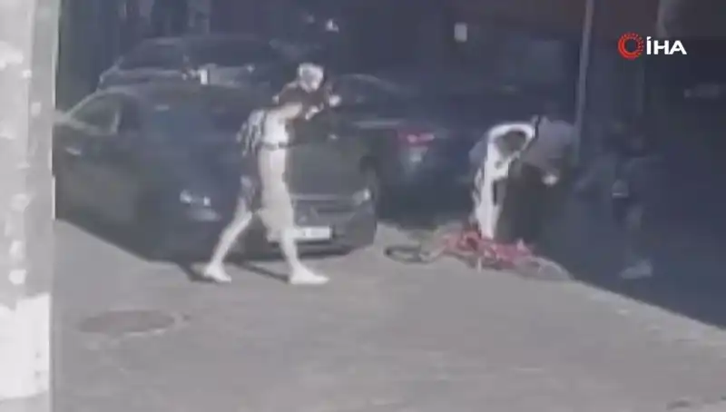 10 Yaşındaki Çocuk Akran Zorbalığına Maruz Kaldı: Bisikleti İçin Dayak Yedi