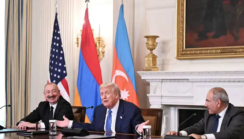 Aliyev'den Ermenistan’a Tarihi Anayasa Çağrısı: Zamanı Değerlendirelim!